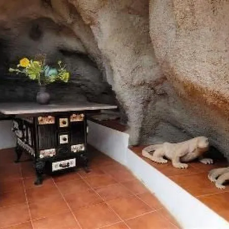 Schlafen In Einer Vulkanischen Hoehle By Interhome Дом отдыха *