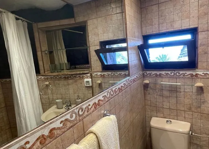 Schlafen In Einer Vulkanischen Hoehle By Interhome Тиас