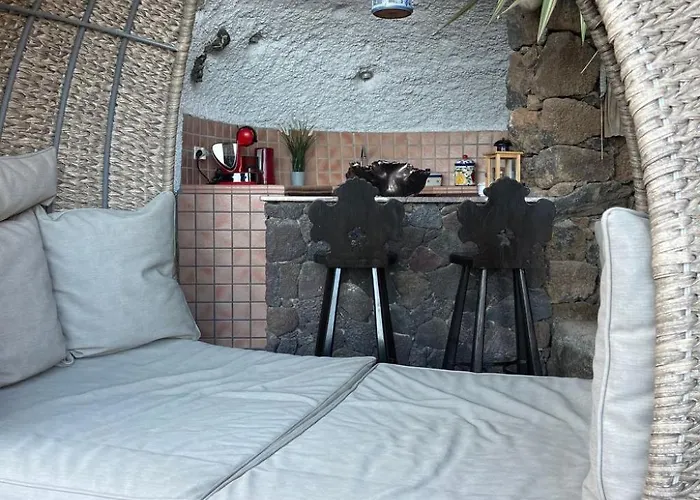 Дом отдыха Schlafen In Einer Vulkanischen Hoehle By Interhome