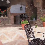 Schlafen In Einer Vulkanischen Hoehle By Interhome