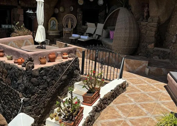 Schlafen In Einer Vulkanischen Hoehle By Interhome Nyaraló *