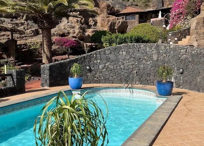 Nyaraló Schlafen In Einer Vulkanischen Hoehle By Interhome