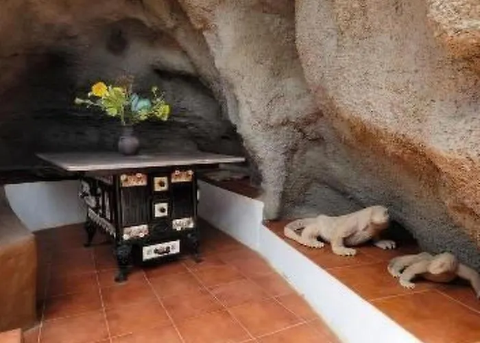 Schlafen In Einer Vulkanischen Hoehle By Interhome 別荘 *